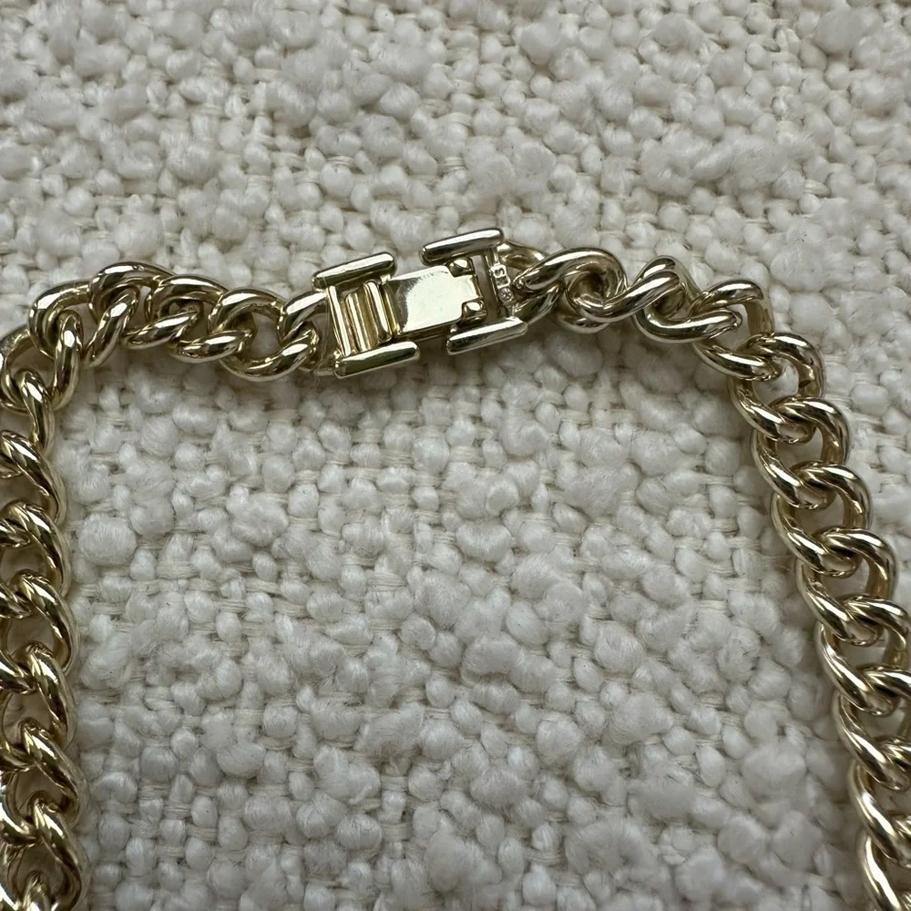 KENDRA SCOTT Elisa Gold Plated NECKLACE with MULTIFACETED Quartz Pendant.